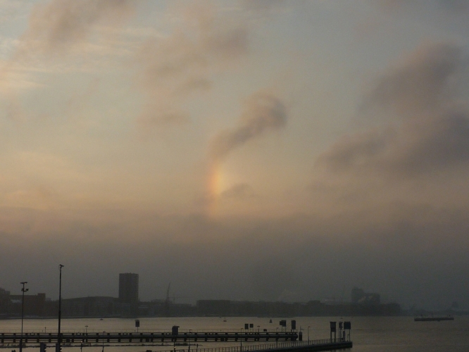 Na de sneeuw. regenboog.
vrijdag 3 februari 2012, 16:19, vanaf Oranjesluizen in zuidelijke richting
